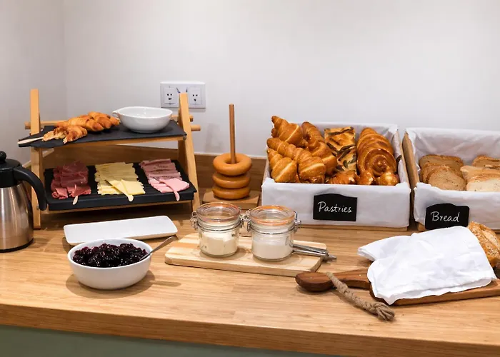 Vanbrugh House Hotel